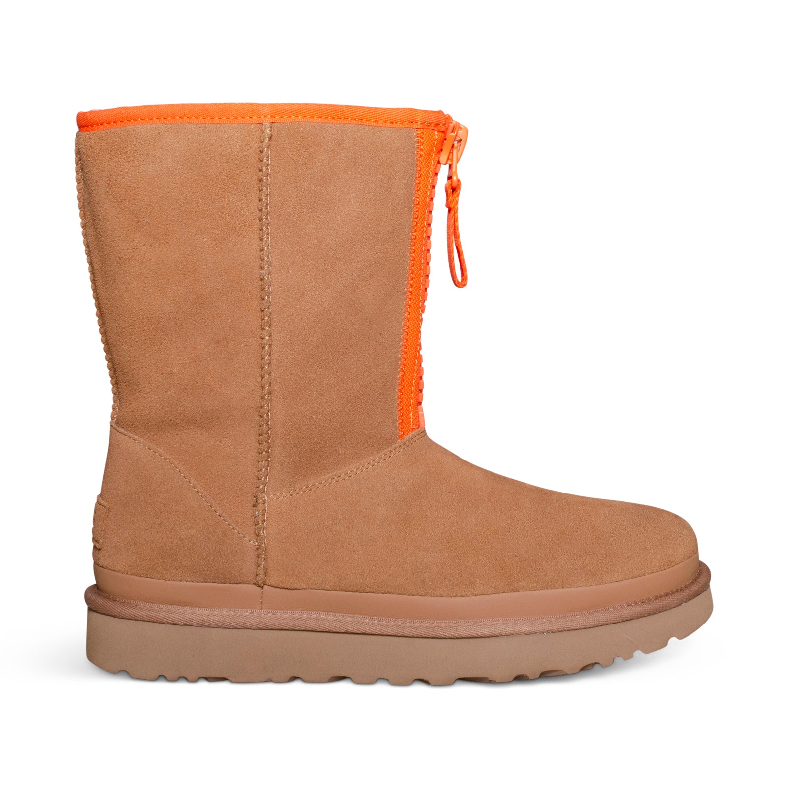 UGG｜BOOTS (Classic Short Zipper Tape Logo - Chestnut (1 UGG Classic Short Zipper Tape Logo Chestnut Boots - Women's