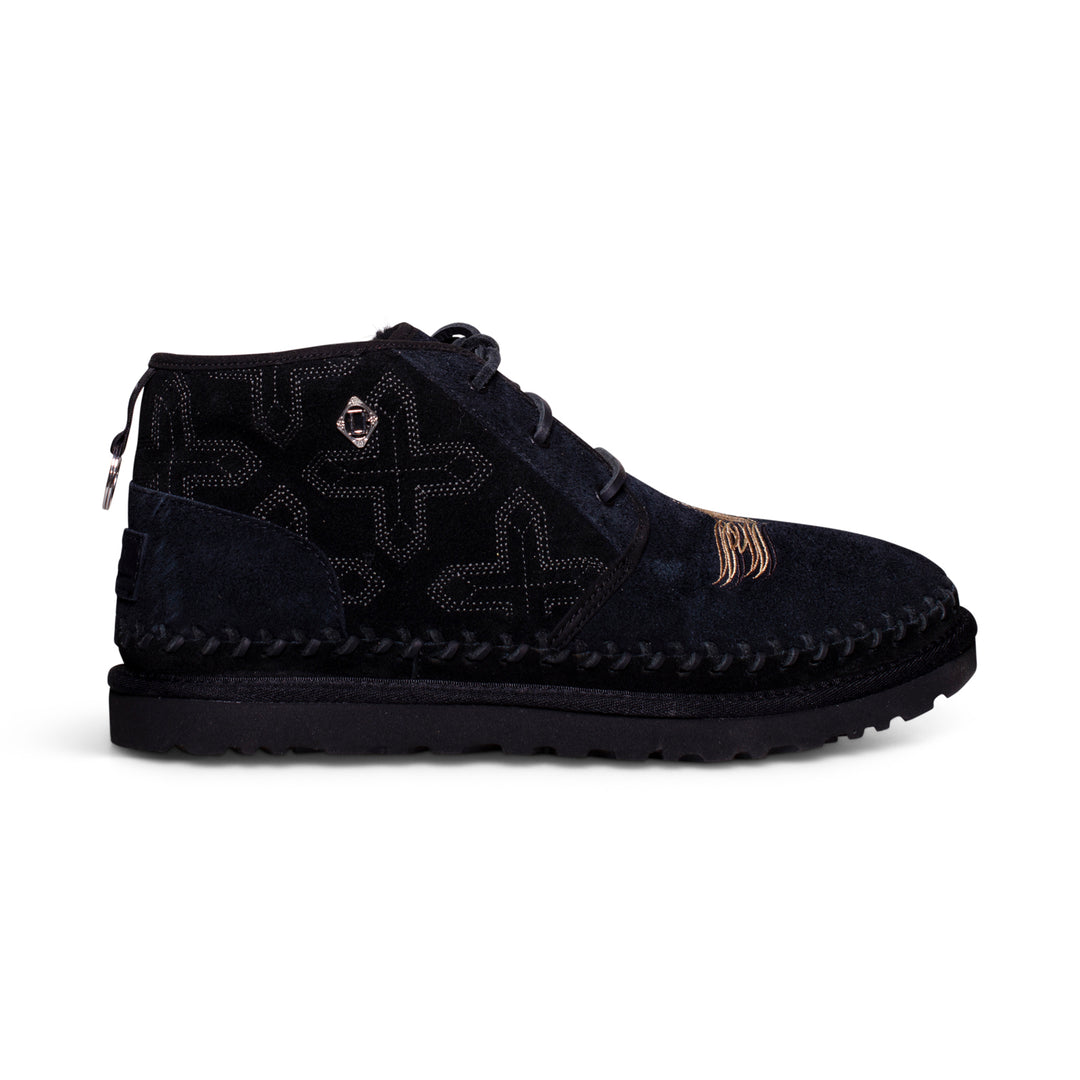 靴 UGG x Children of the discordance UGG X CHILDREN OF DISCORDANCE MEN NEUMEL BLACK SUEDE SHOES US 10