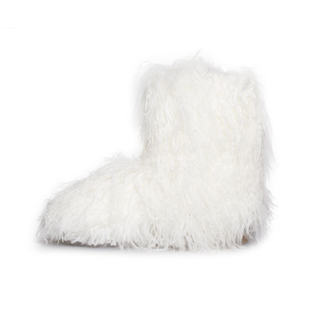 UGG アイボリー ファーイヤマフ UGG Classic Tall Chalet Sheepskin Boots | Dillard's