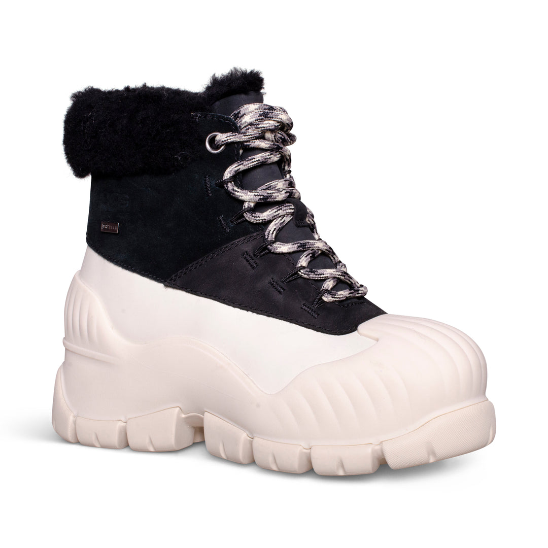 UGG アーヤー　ままま UGG Adiroam Hiker Black Boots - Women's – MyCozyBoots