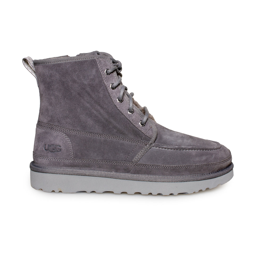 NEW UGG men\'s neumel platform shoes in charcoal Globe Shoes | MEN main image 4