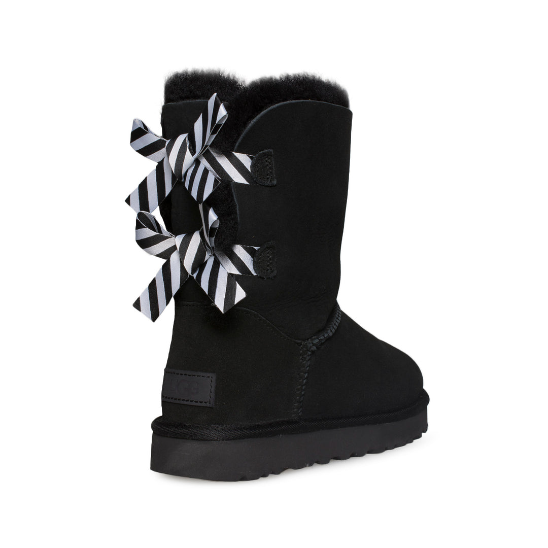 Black girls Bailey Bow ll UGGS size 2 brand authentic new never worn