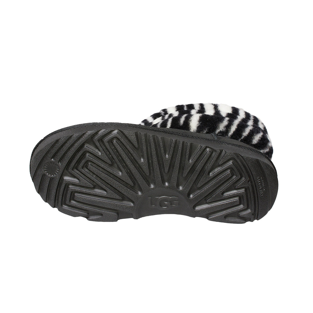 UGG Fluff Mini Quilted fashion Zebra Size 4 ( Kids) MSRP $125.00